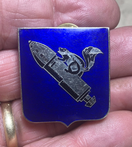 Rare dui crest insignia - rare??, with